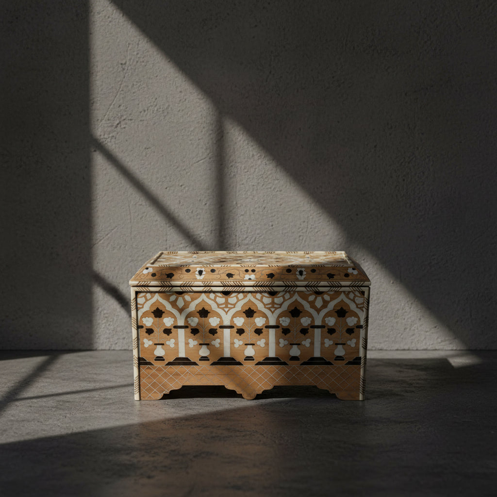 Sadaf Box Flowered Medium