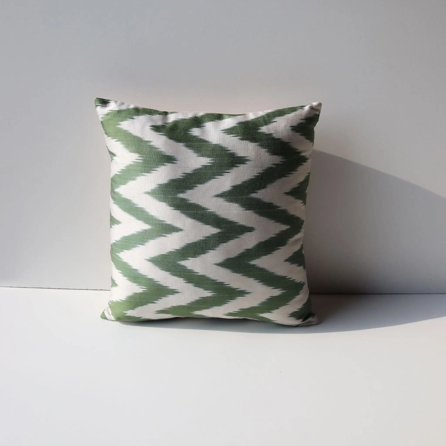 Zig Zag Pattern Cushion Dark Green Opening 1-1-2014