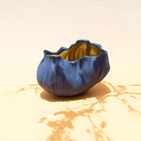 Load image into Gallery viewer, Vase Blue Gold Small
