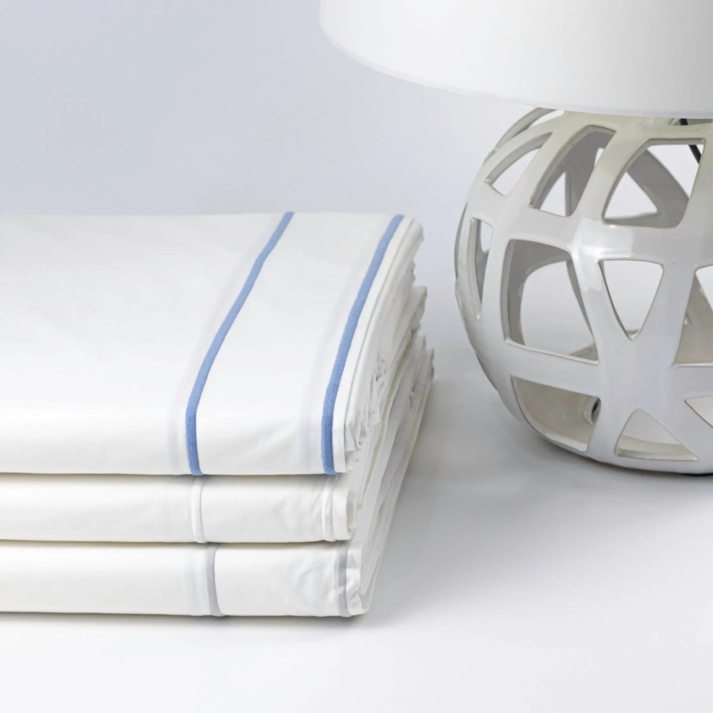 King Duvet White Lined - Pieces SA