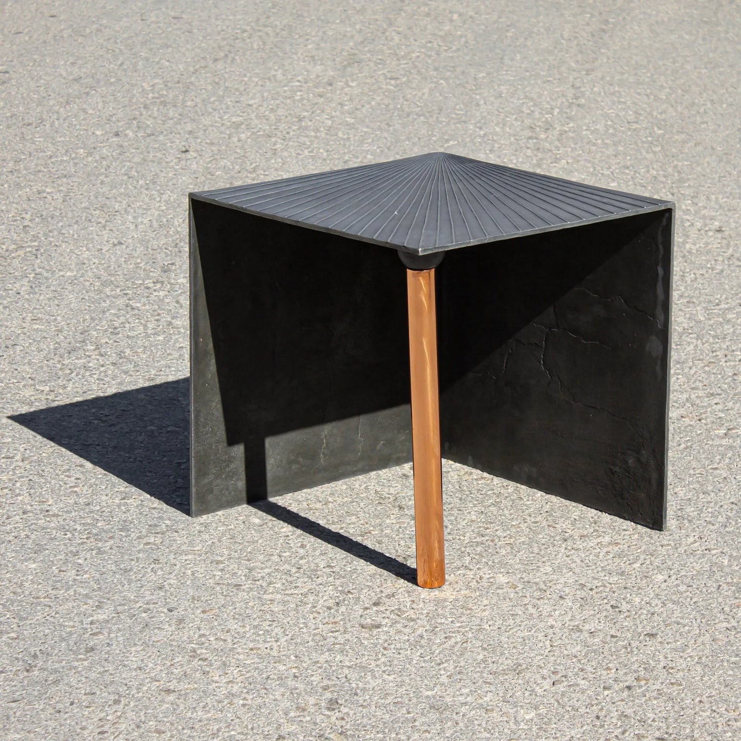 Table Rays Metallic Black Devi