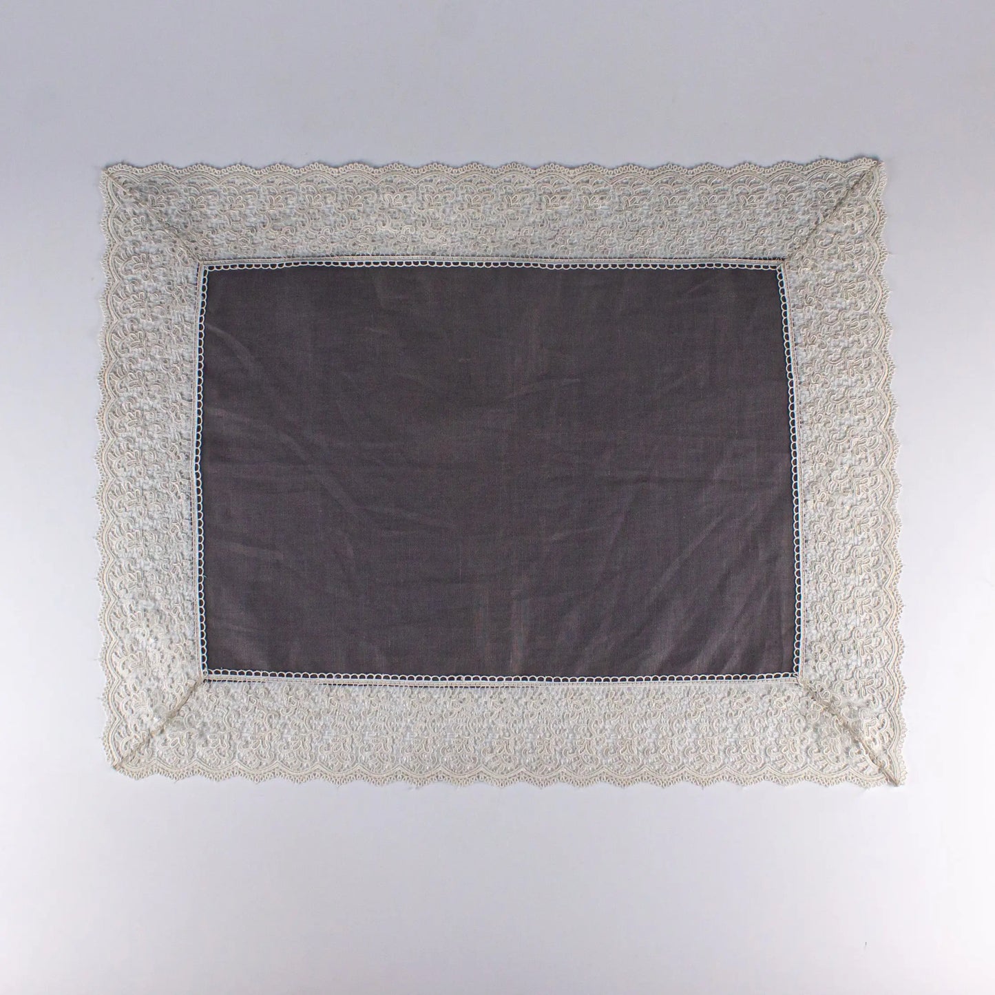 Placemat Linen Gray Lace Set of 4
