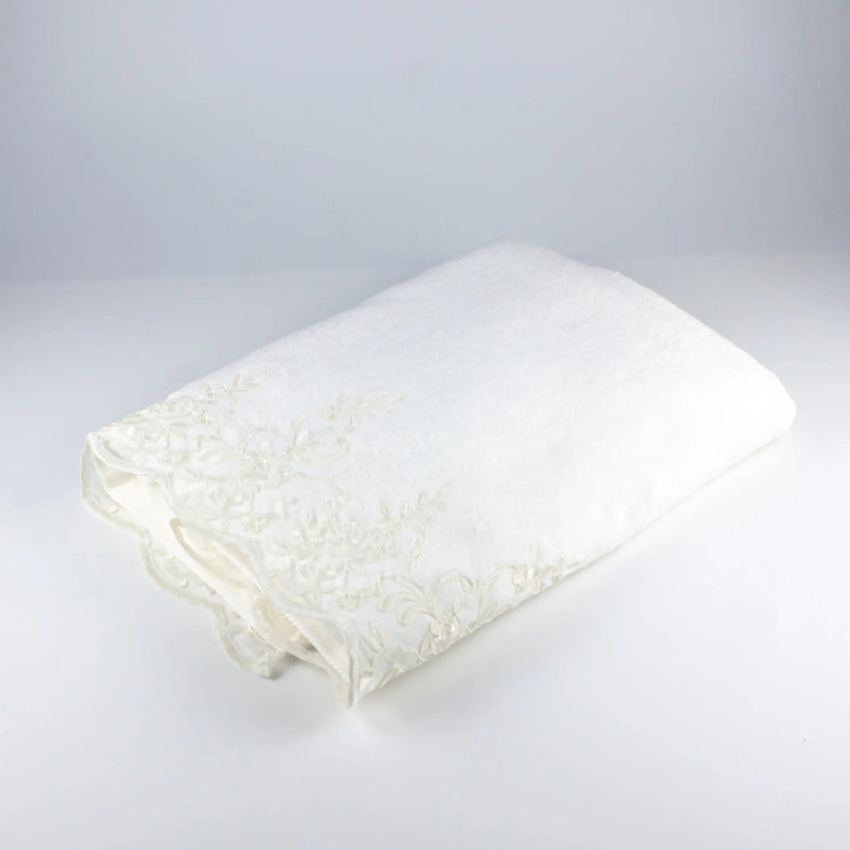 Bath Towel with Ecru Flower Lace - Pieces SA
