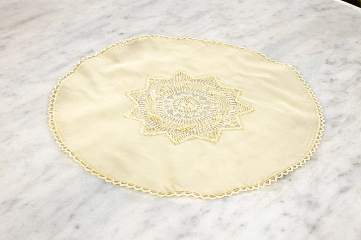 Table Cloth Round with Lace - Pieces SA