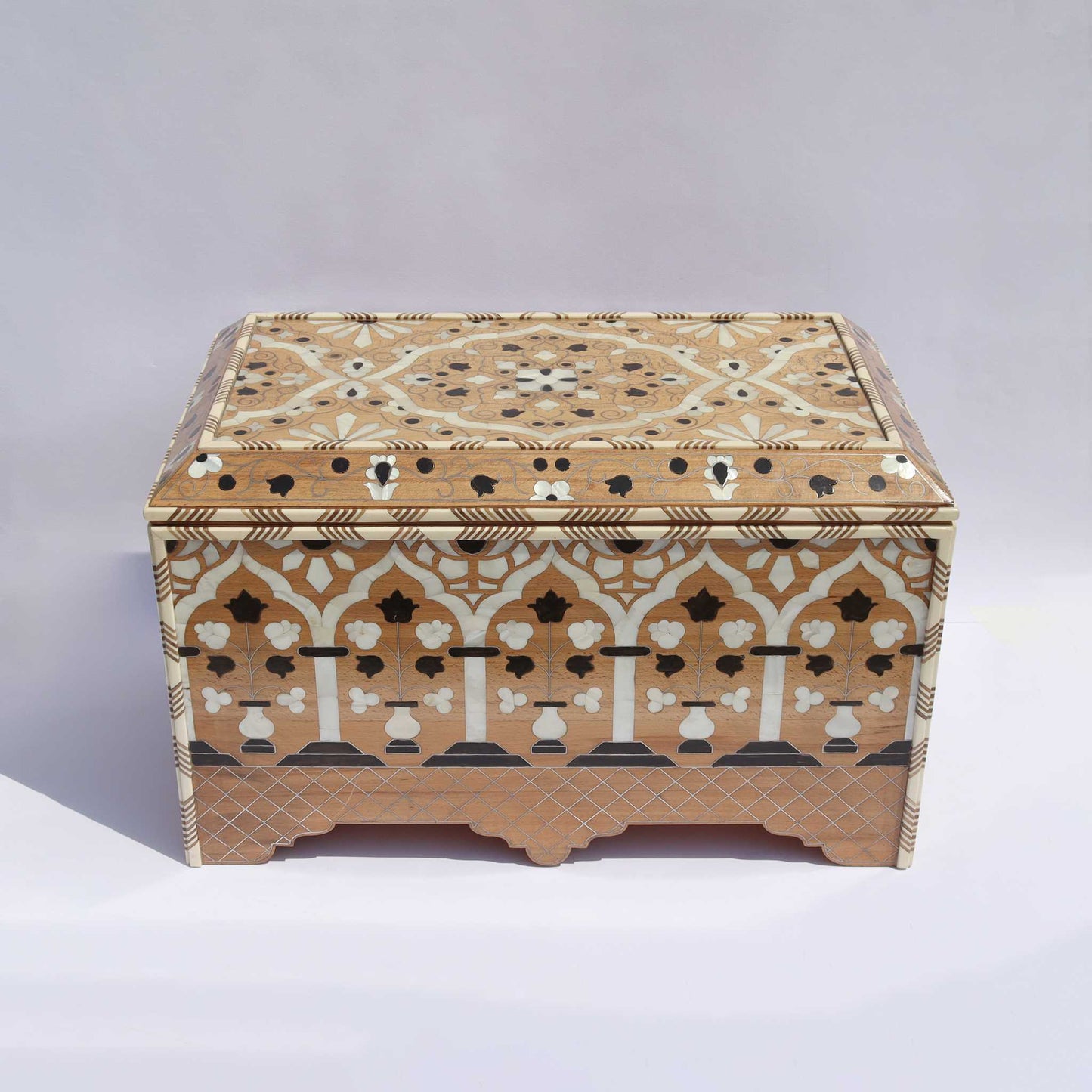 Sadaf Box Flowered Medium