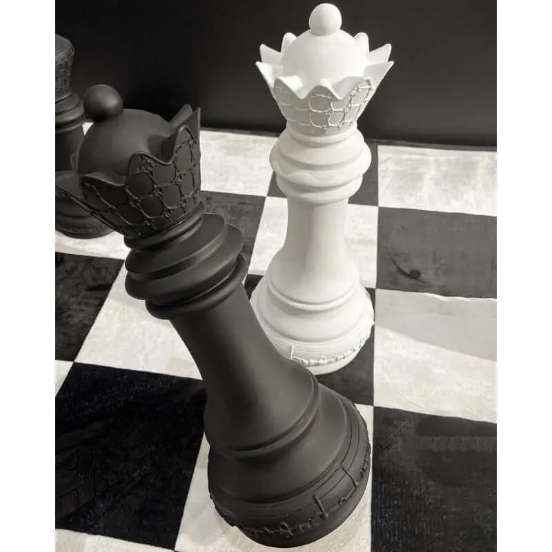 Queen Black Set