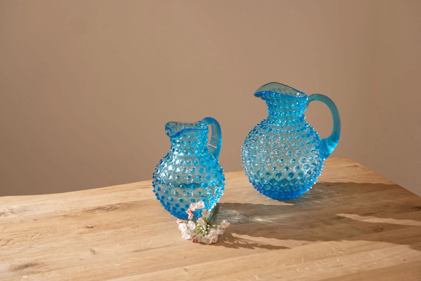 Azure Hobnail Jug 1L - Pieces SA