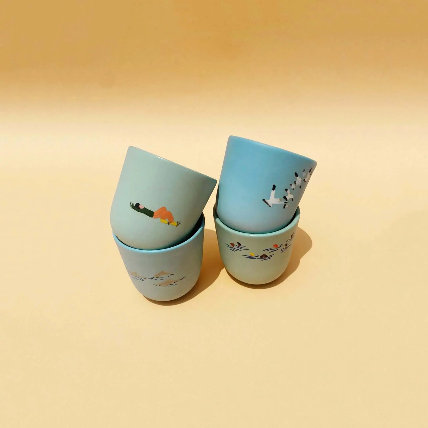 Swimmers Medium Cup Pistachio Top Top