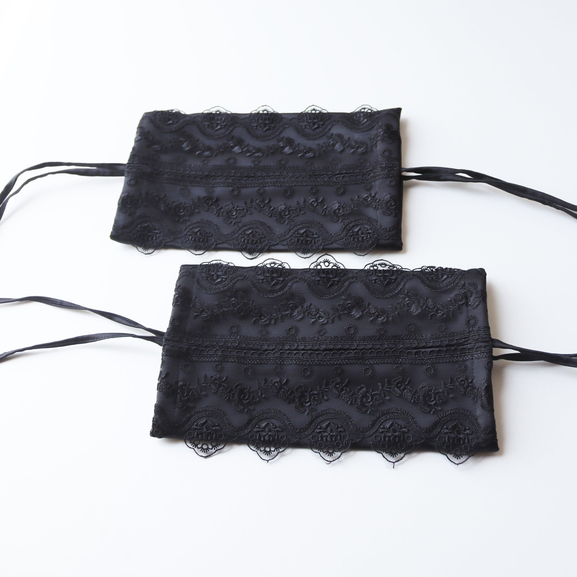 Soft Tissue Cover Black with Black Lace - Pieces SA