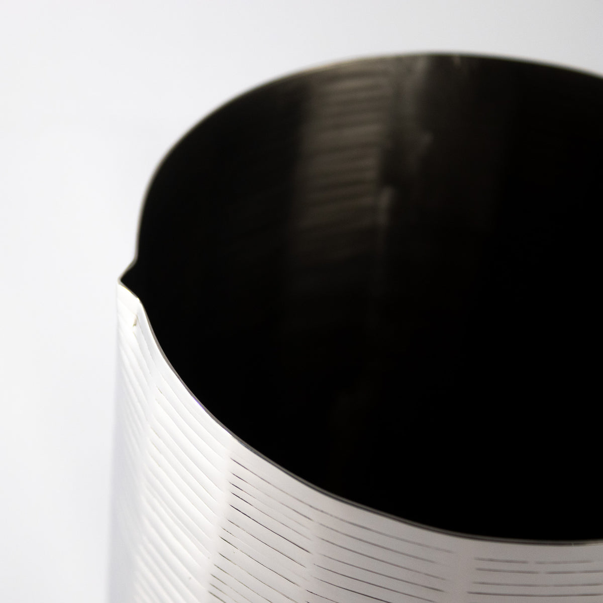 Jug Uneven Stripes