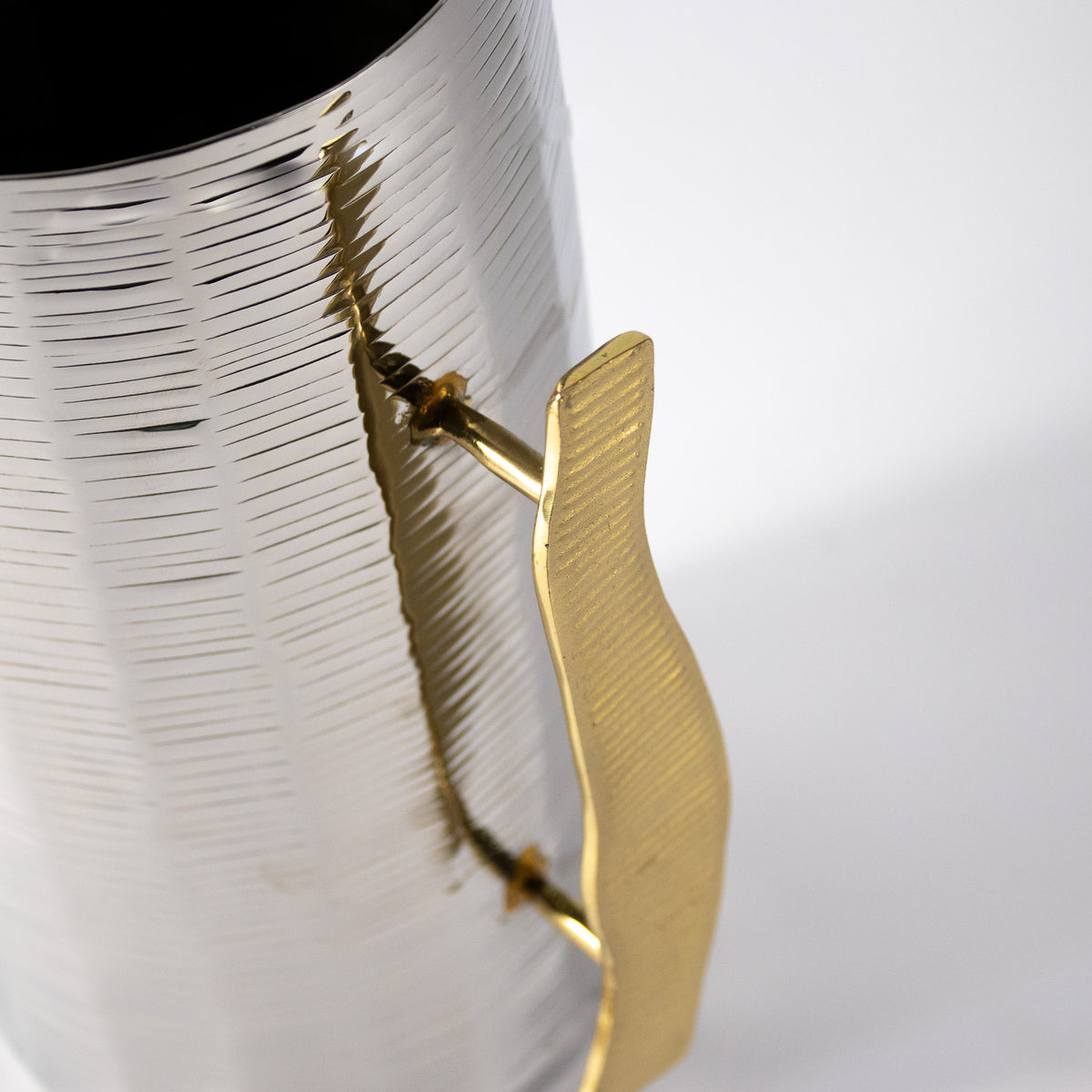 Jug Uneven Stripes