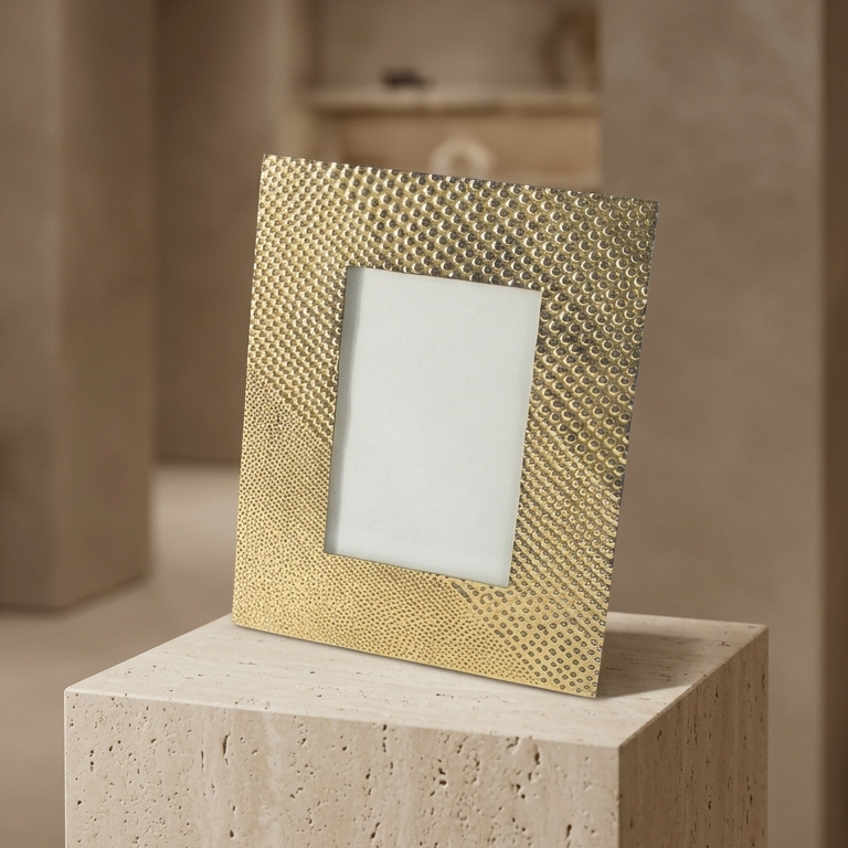 Photo Frame Dots Gold
