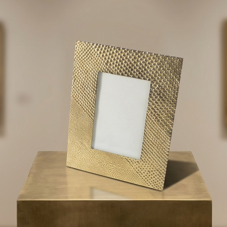 Photo Frame Dots Gold