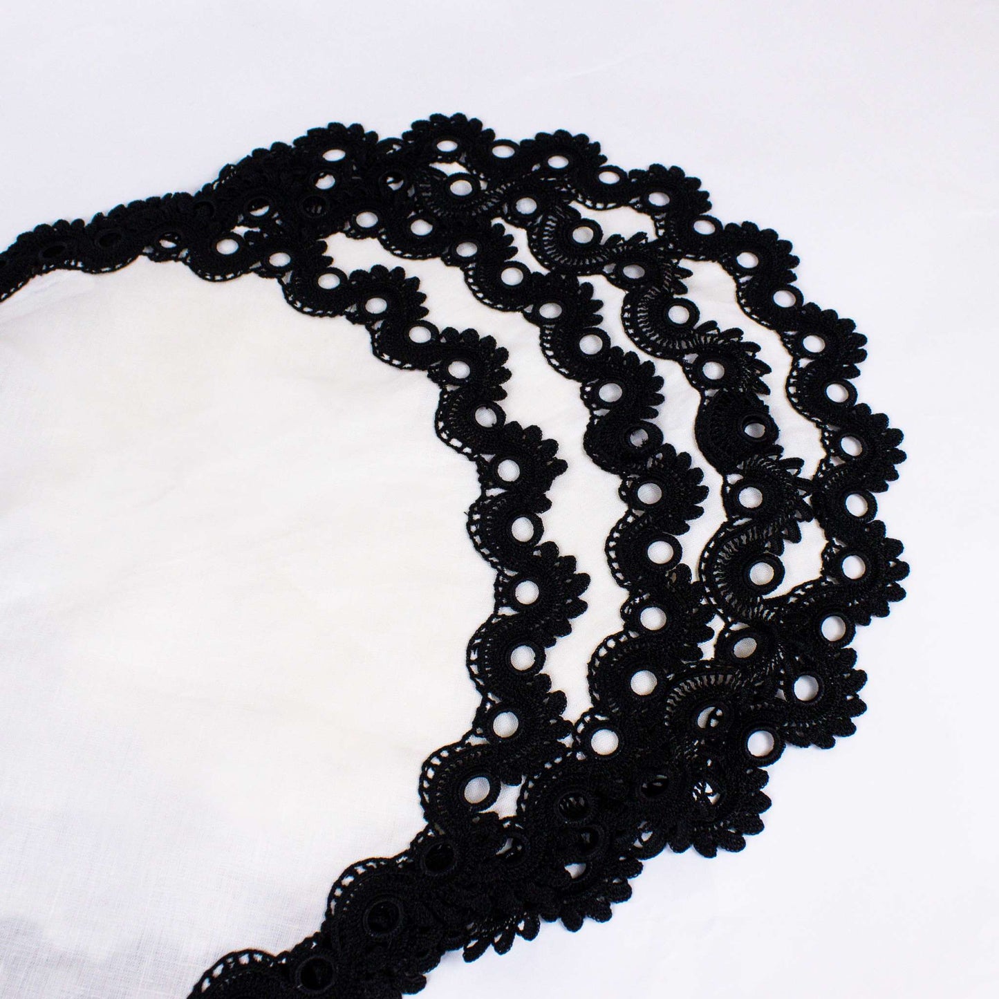 Elizabeth Placemat Black Lace Set of 4