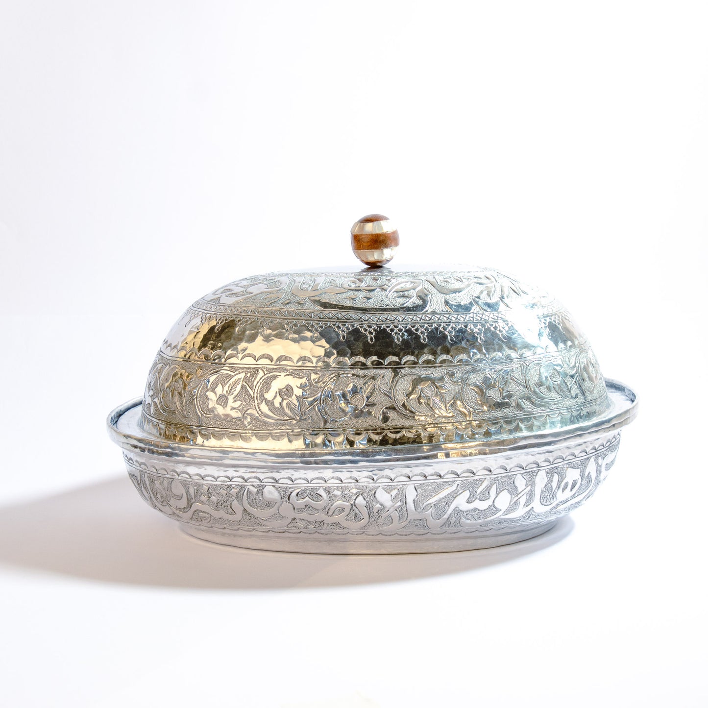 سخان فضي بيضاوي بمقابض صدف