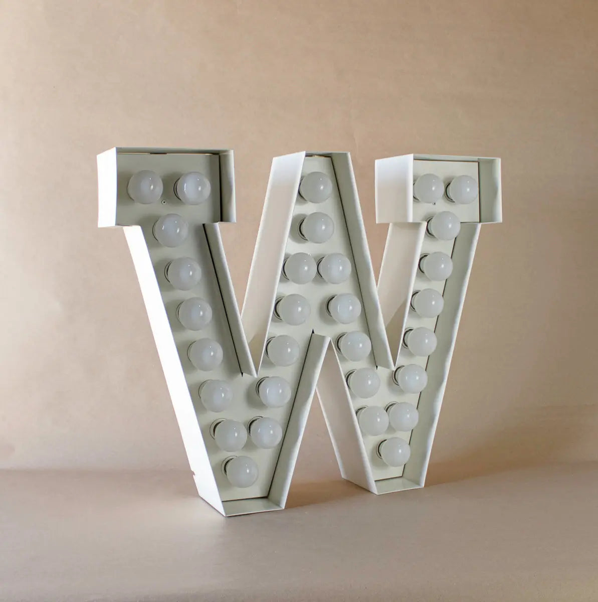 Vegaz Metal Letter W - Pieces SA