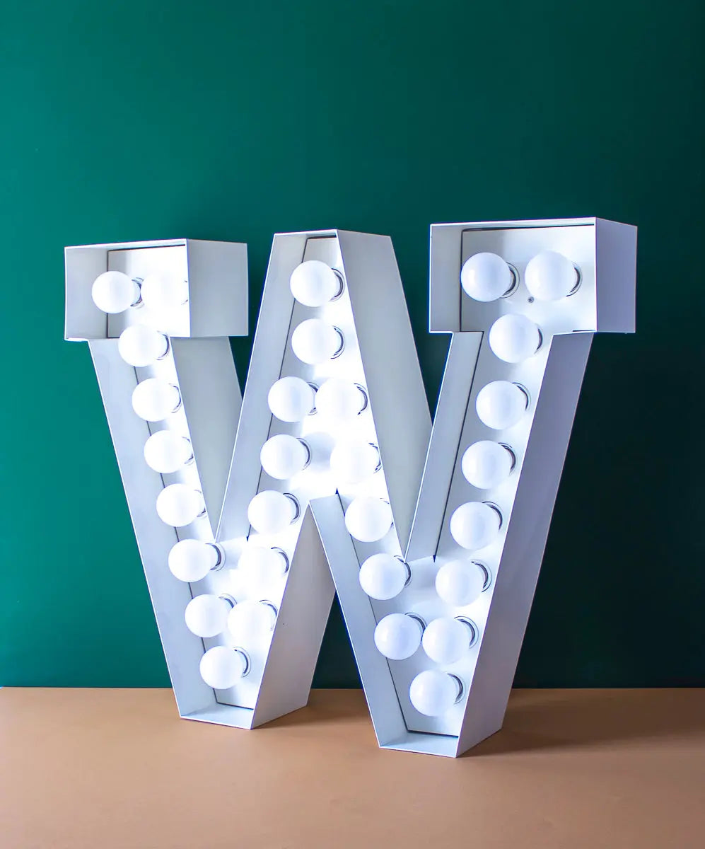 Vegaz Metal Letter W - Pieces SA