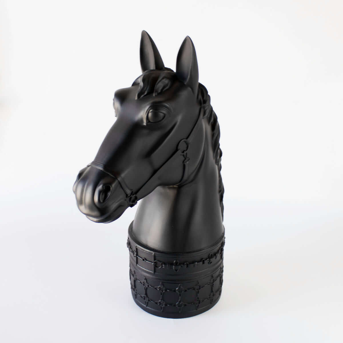 Horse Magnum Black - Pieces SA