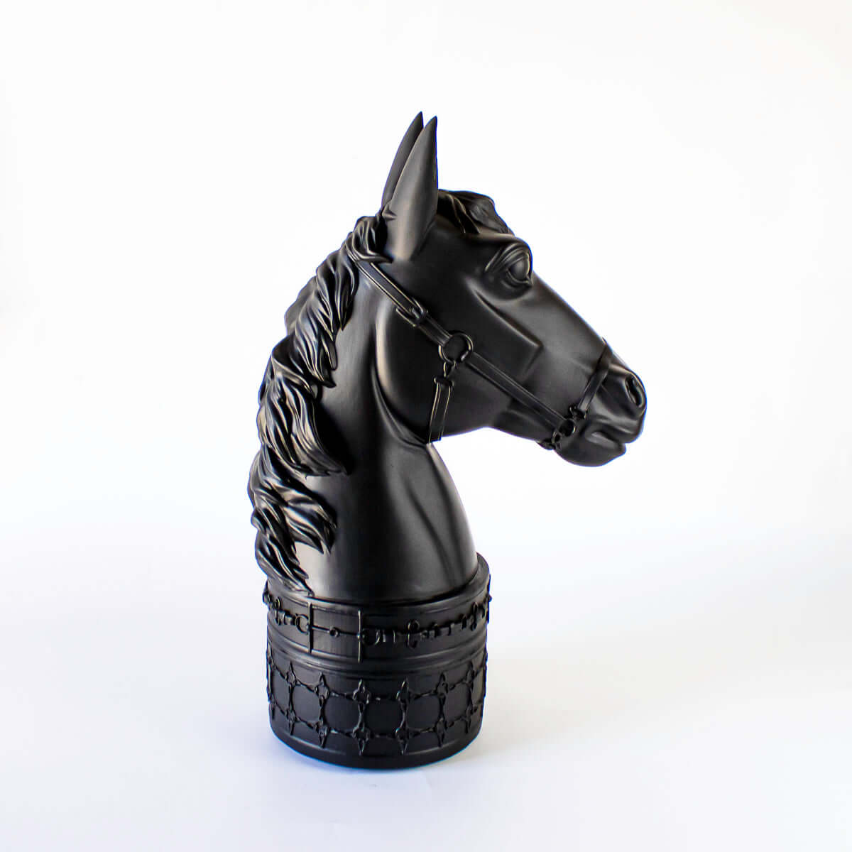 Horse Magnum Black - Pieces SA