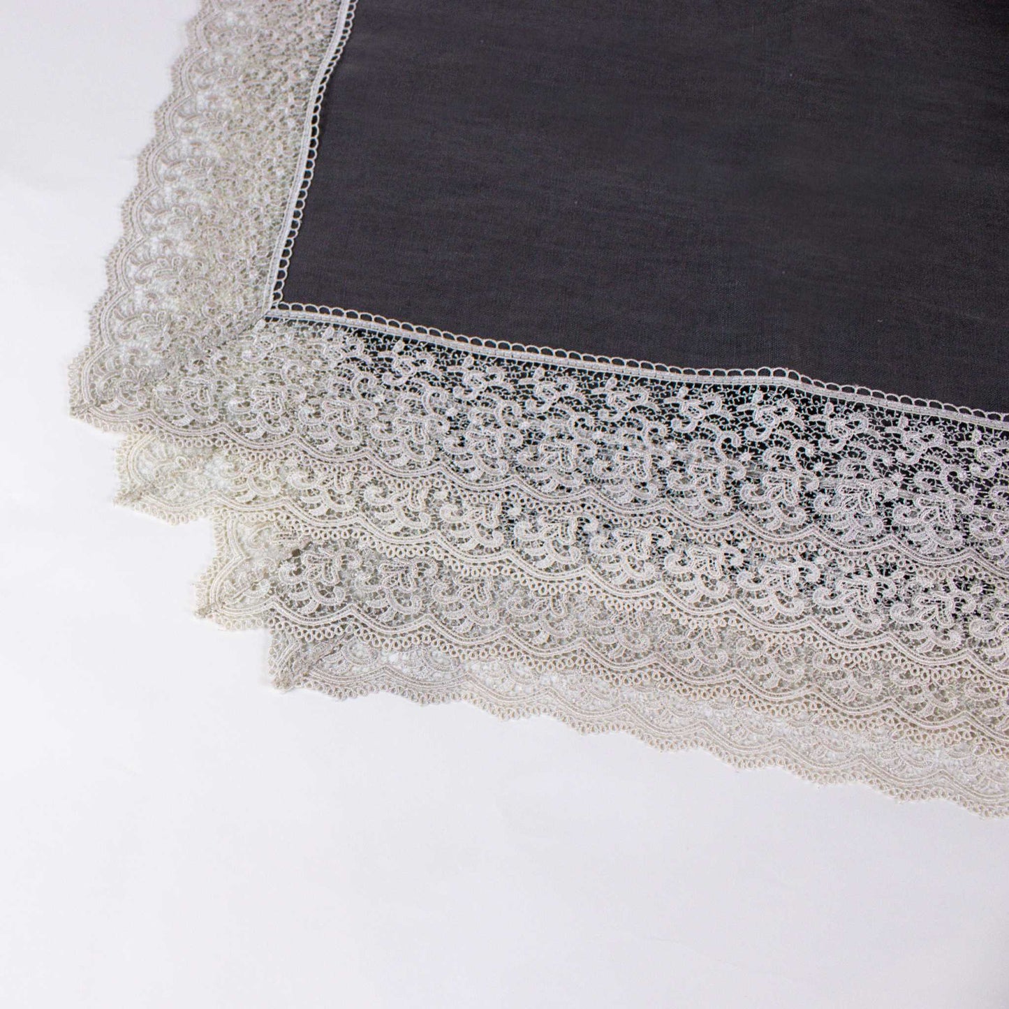 Placemat Linen Gray Lace Set of 4