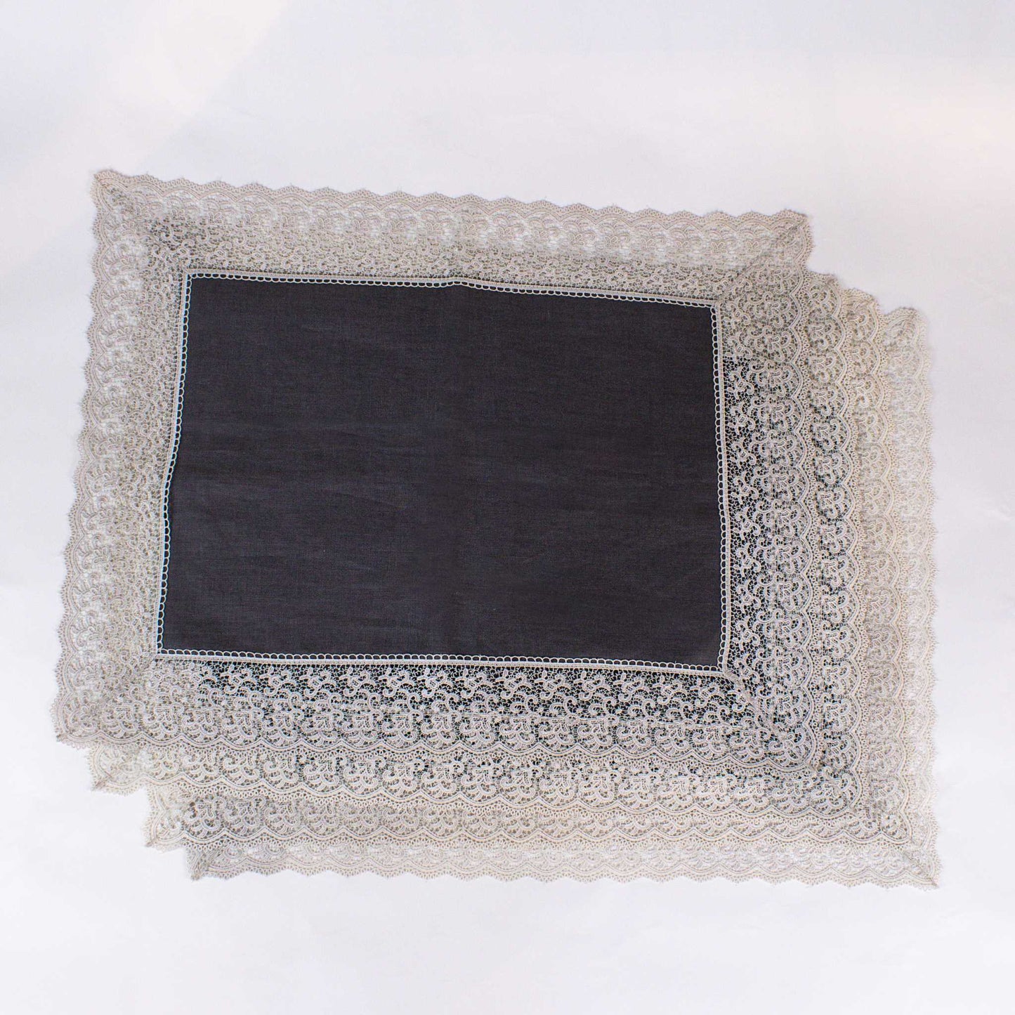 Placemat Linen Gray Lace Set of 4