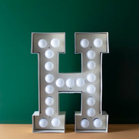 Load image into Gallery viewer, Vegaz Metal Letter H
