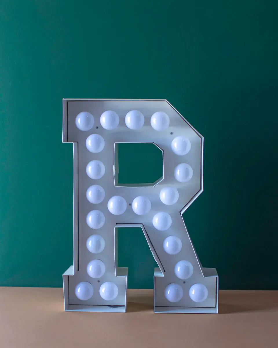 Vegaz Metal Letter R - Pieces SA