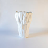 Load image into Gallery viewer, Ceramic Vase Gold White Large
