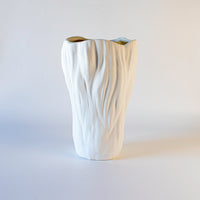 Load image into Gallery viewer, Ceramic Vase Gold White Large
