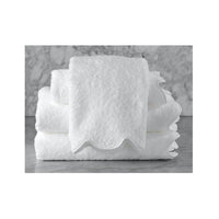 Load image into Gallery viewer, Bath Towel Scallop Cairo White Accessories Pieces 

