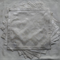 Load image into Gallery viewer, Table Cloth Set Damasque Ecru Beige xccscss.
