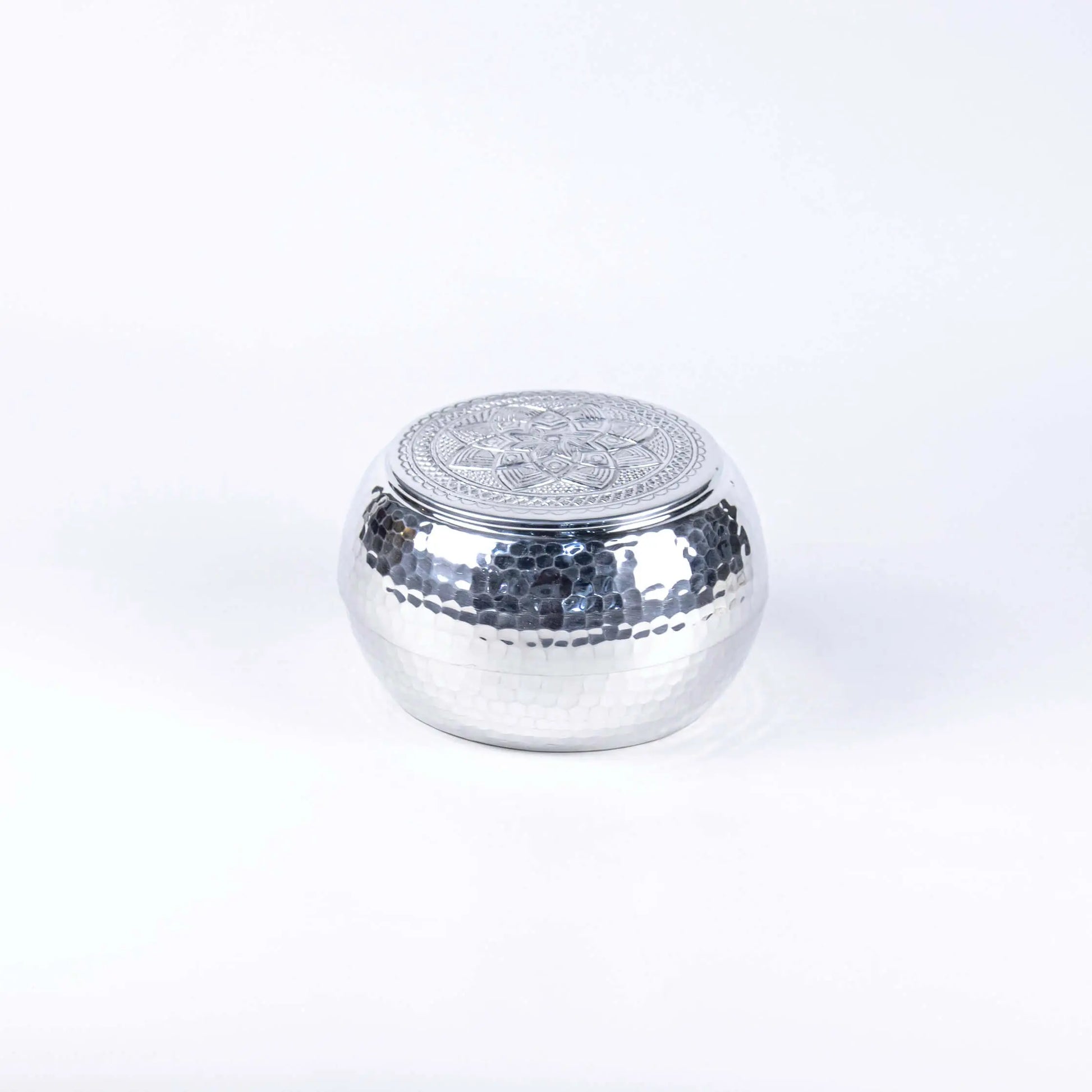 Silver Box with Engraved Top - Pieces SA