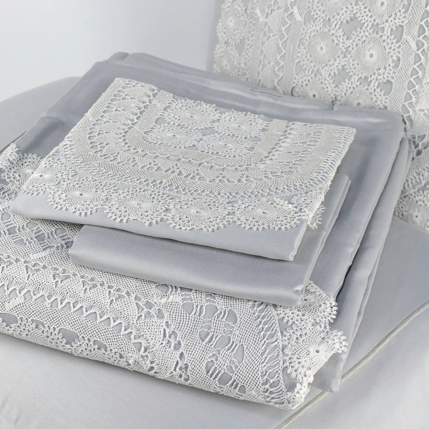 Bed Set Grey With Cream Lace - Pieces SA