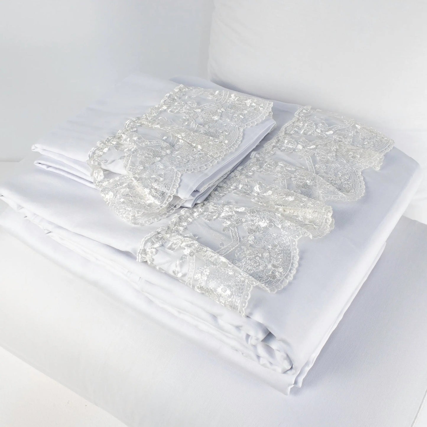 Ninette Bed Set White with White Lace - Pieces SA