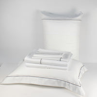 Load image into Gallery viewer, Bed Set White with Line Design

