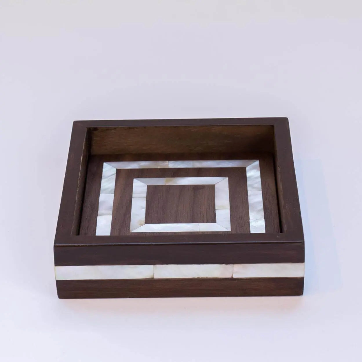 Box Sadaf Engraved Square - Pieces SA