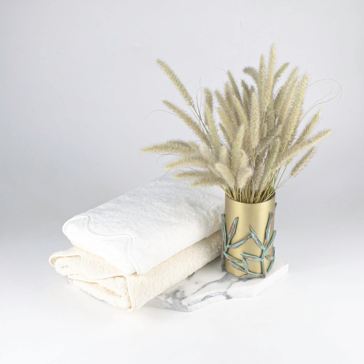 Hand Towel Scallop Cairo White - Pieces SA