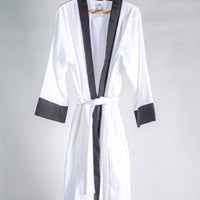 Load image into Gallery viewer, Bathrobe White with Black Large
