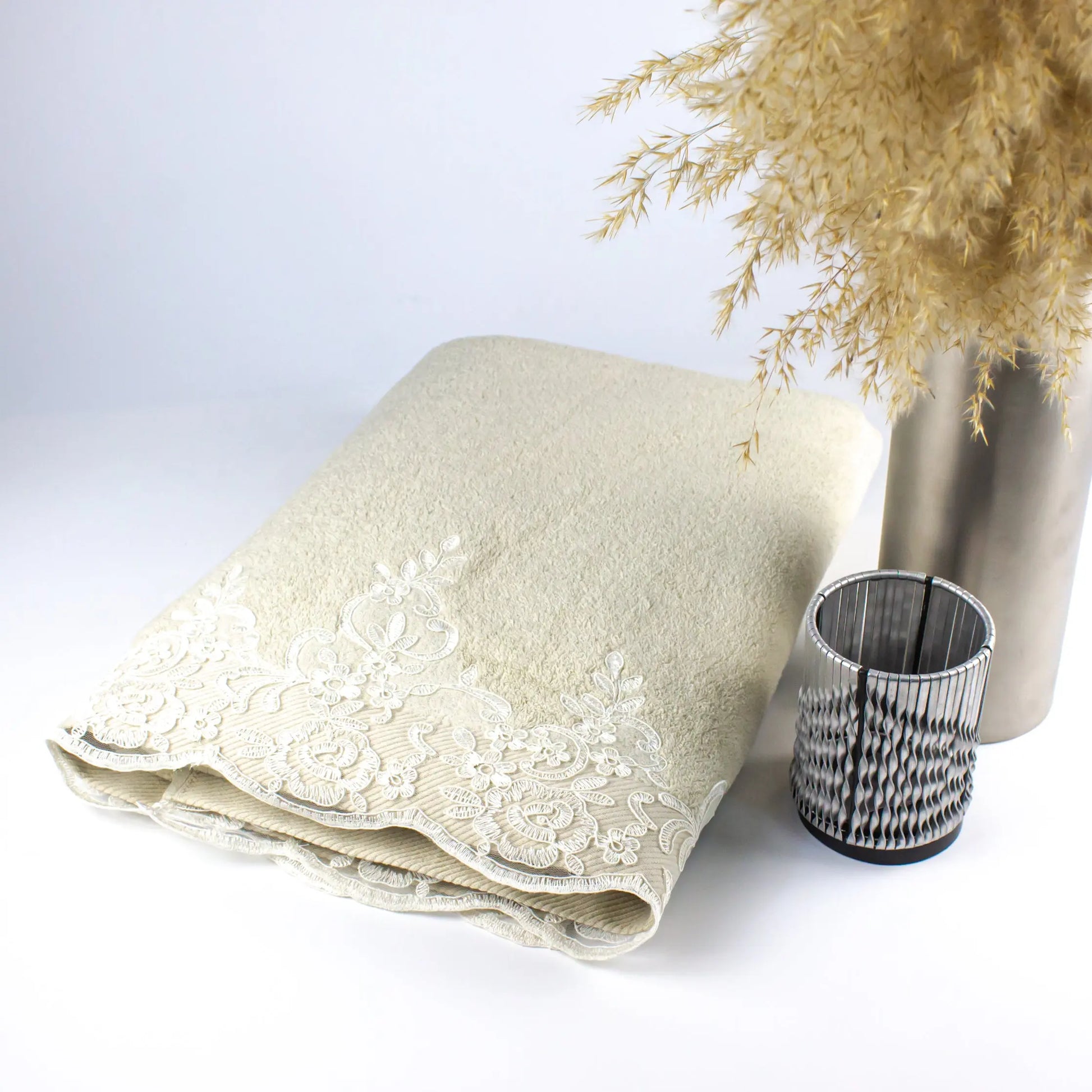 Towel Flower Beige - Pieces SA