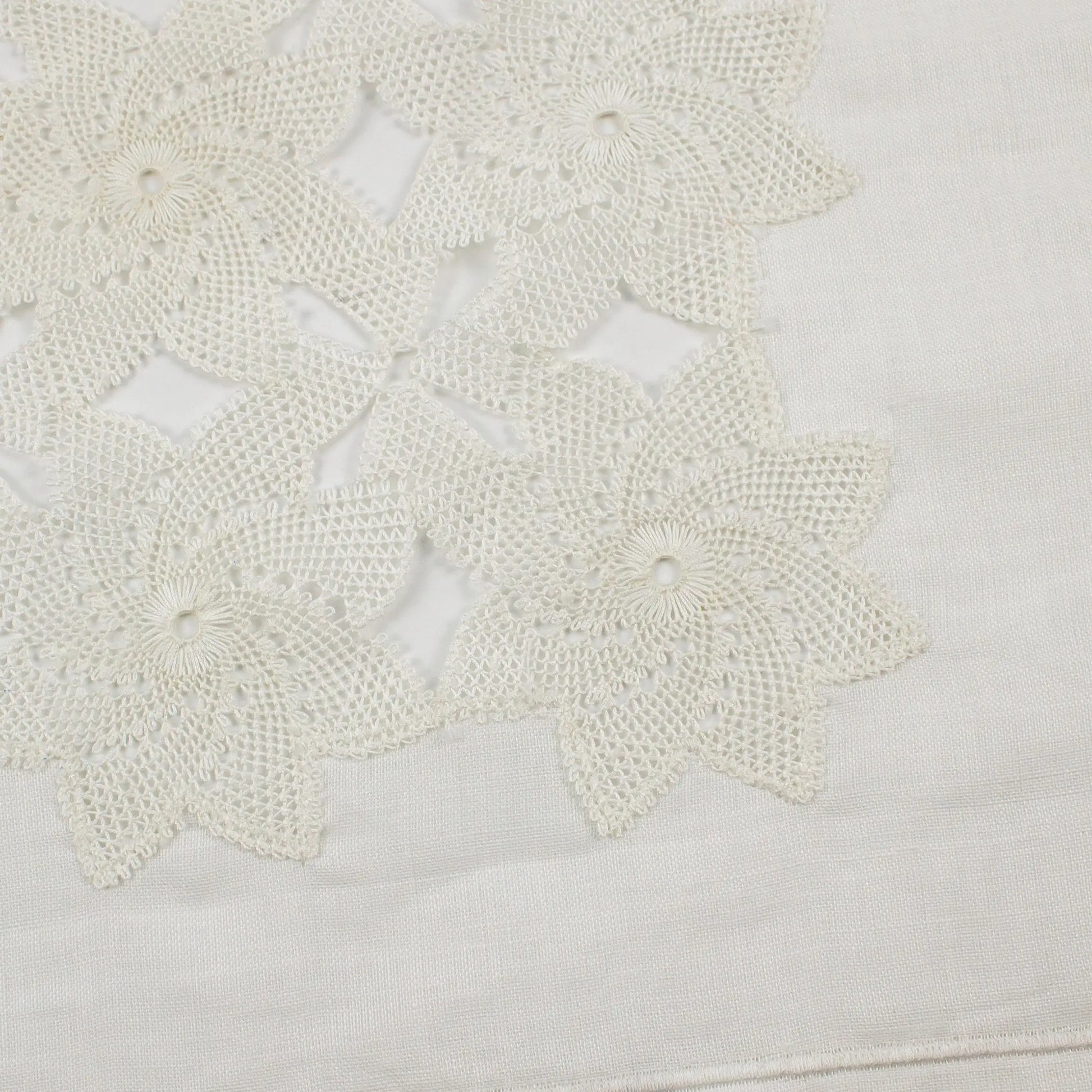 White Linen Cloth Square with Flowers - Pieces SA