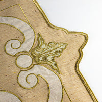 Load image into Gallery viewer, Damasque Beige Gold Linen Mat
