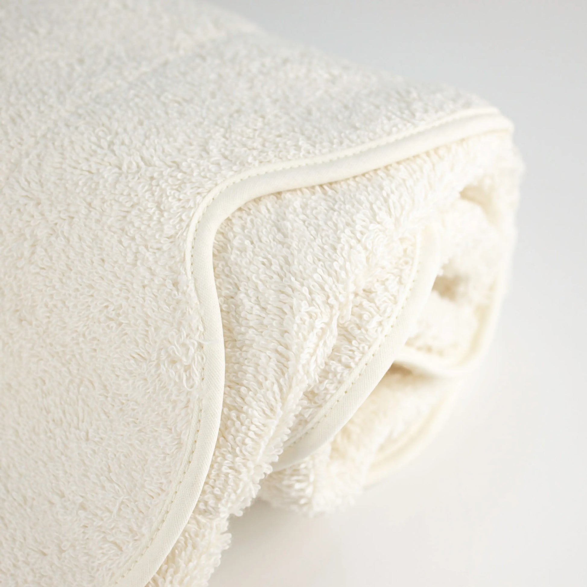 Tub Mat Scallop Cairo Ivory - Pieces SA