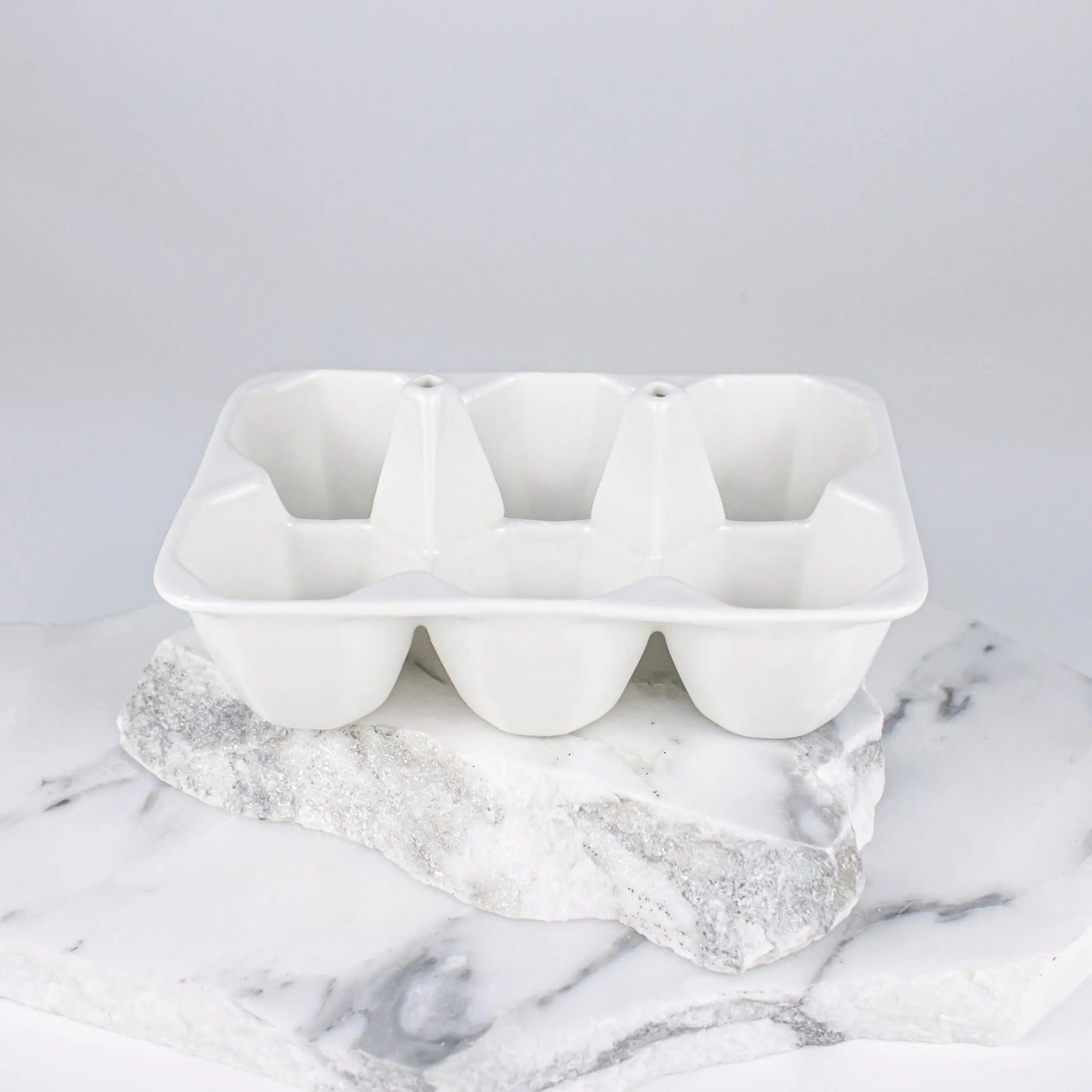 Porcelain Egg Cracker Holder - Pieces SA