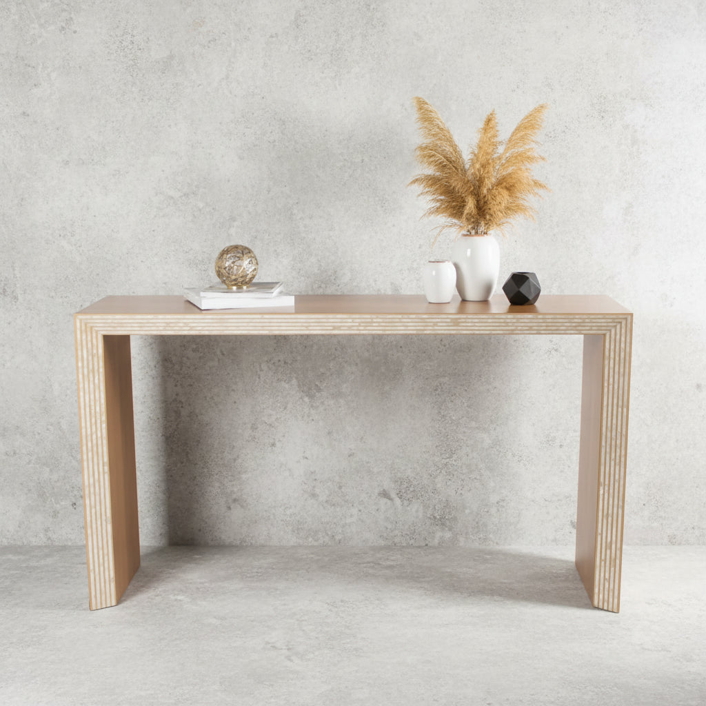 Striped Console MOP KHAN ELKHANOM