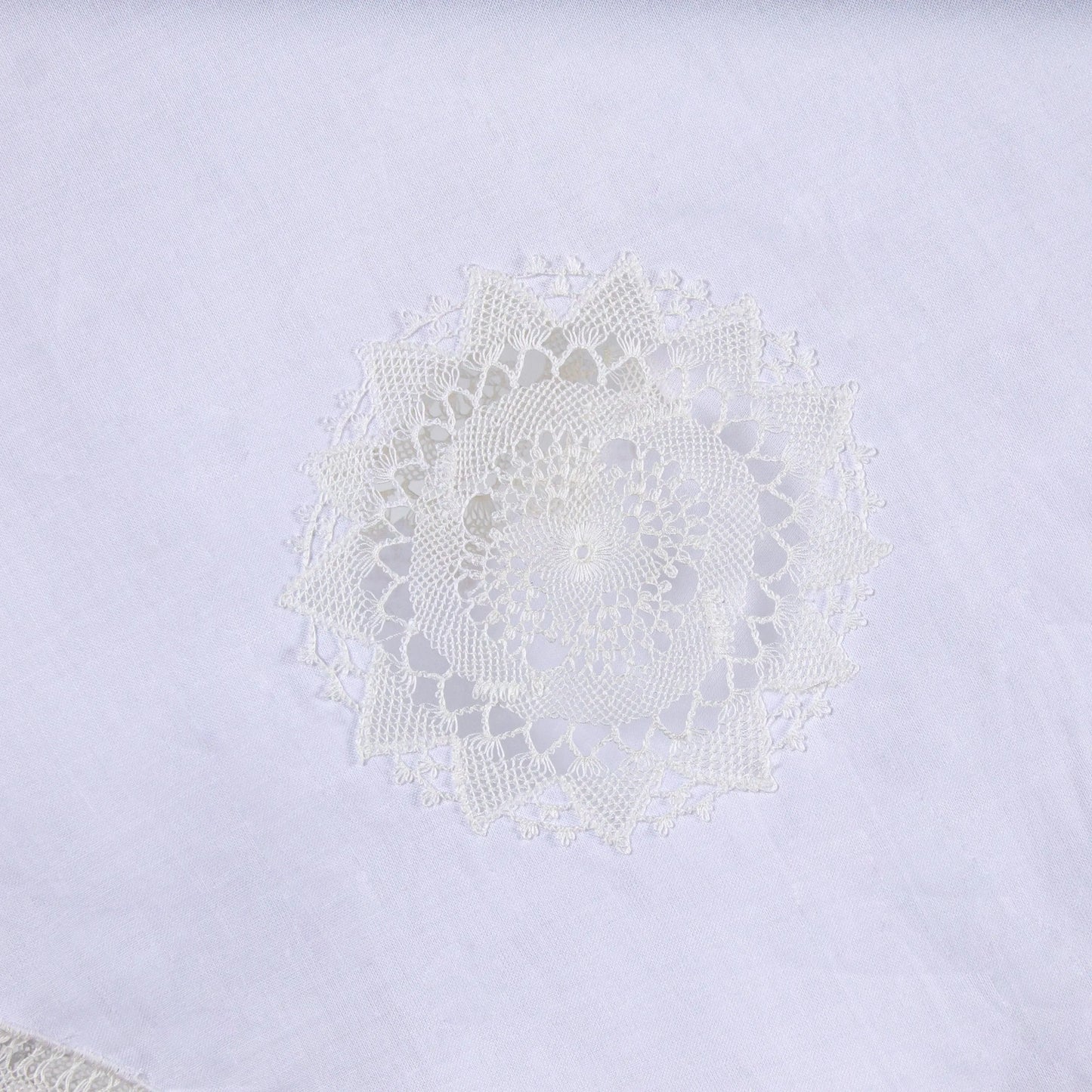 Coffee Table Cloth White Round - Pieces SA