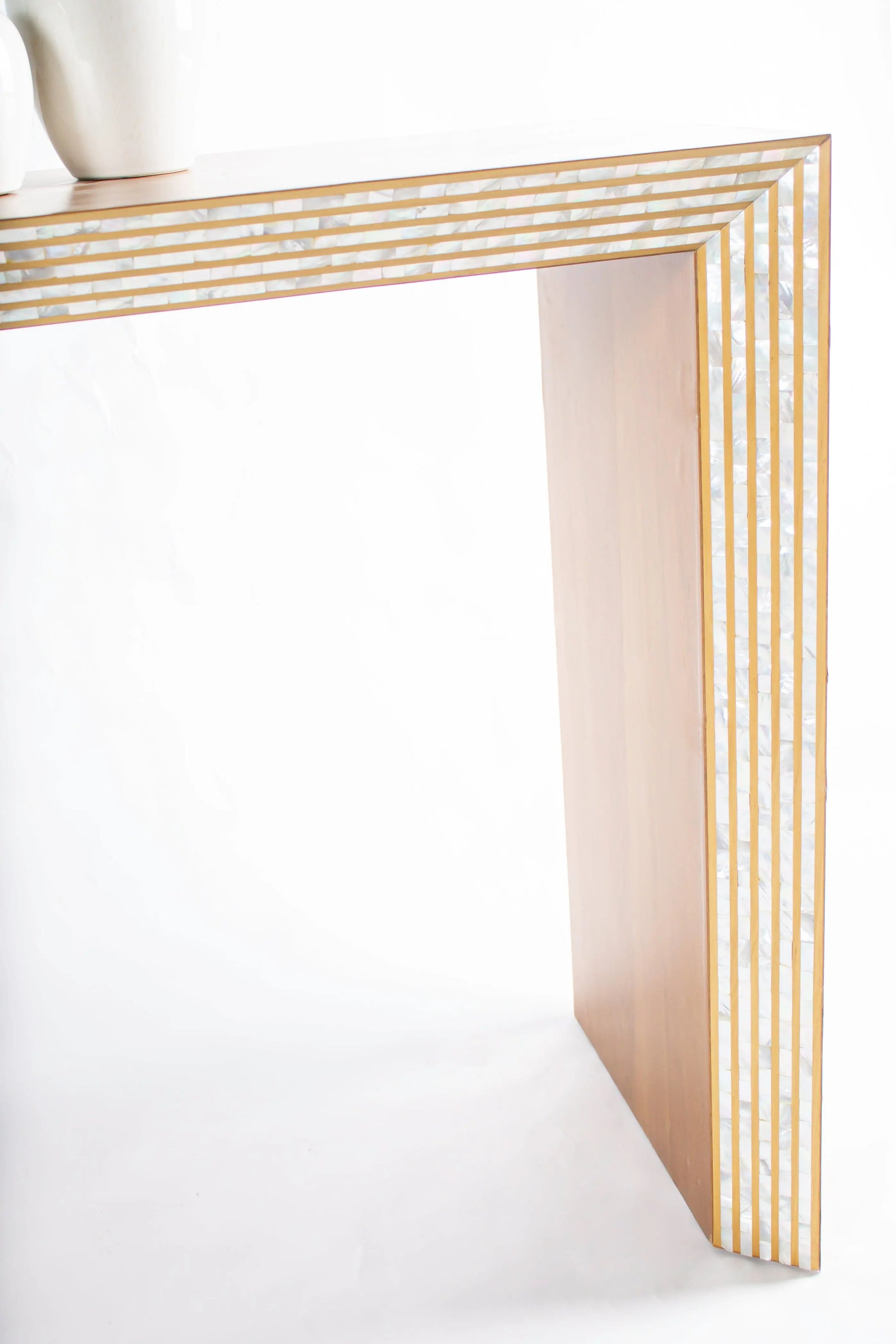 Striped Console MOP KHAN ELKHANOM