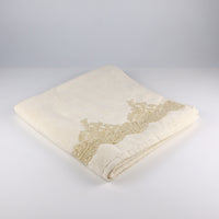 Load image into Gallery viewer, Bath Towel Cream Color Gold Lace
