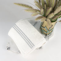 Load image into Gallery viewer, Guest Towel Bel Tempo Silver
