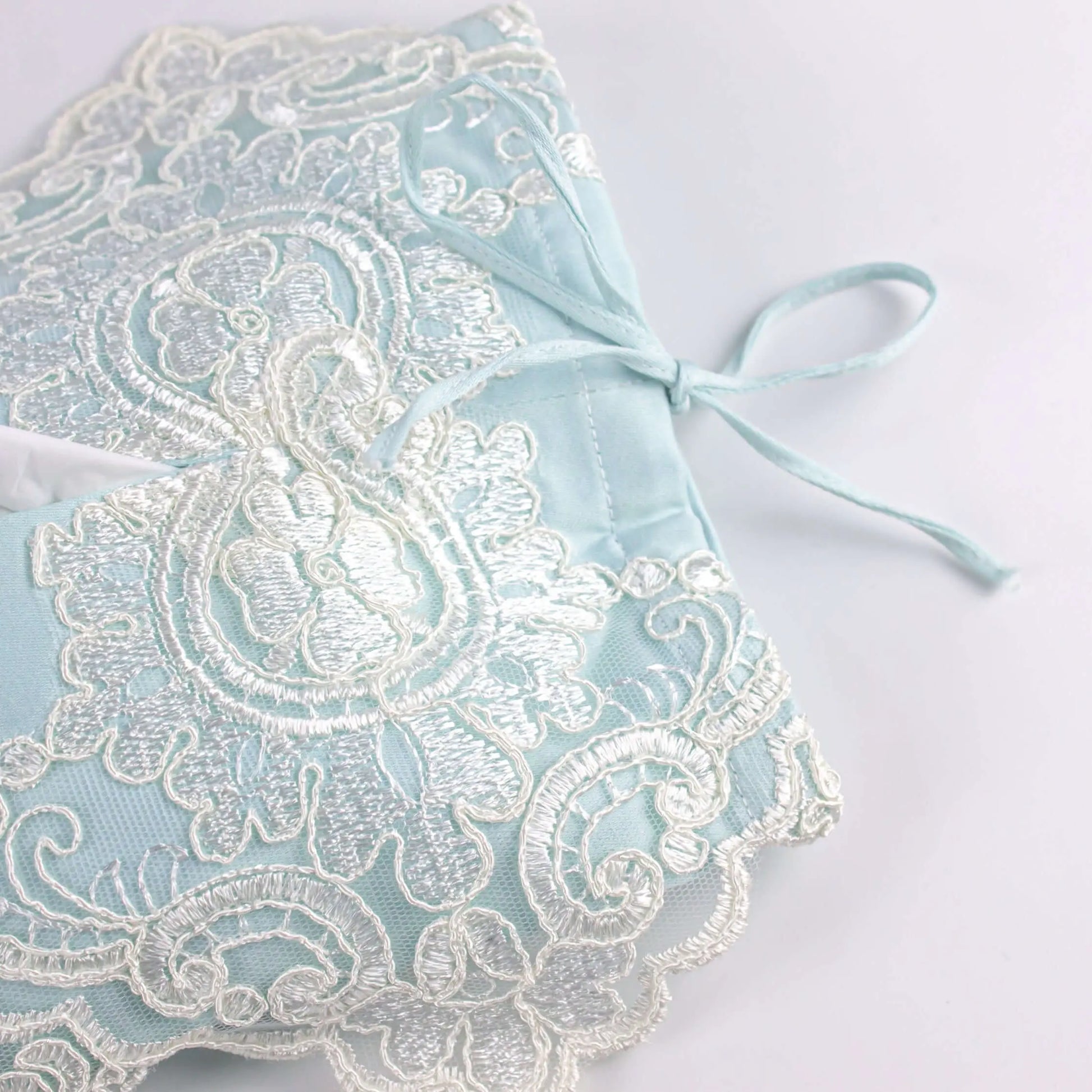 Soft Tissue Cover Turquoise with Silver Floral Lace - Pieces SA