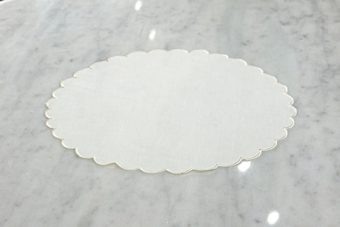 Linen Tray Cloth Round Large - Pieces SA